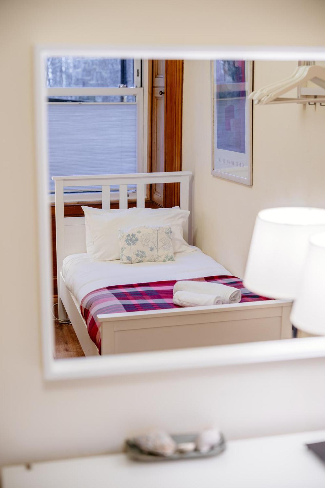 Beautiful Spacious Ground Floor Newington Flat Единбург Екстериор снимка